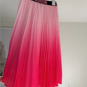 SHEIN Girls Pink Gradient Pleated Skirt